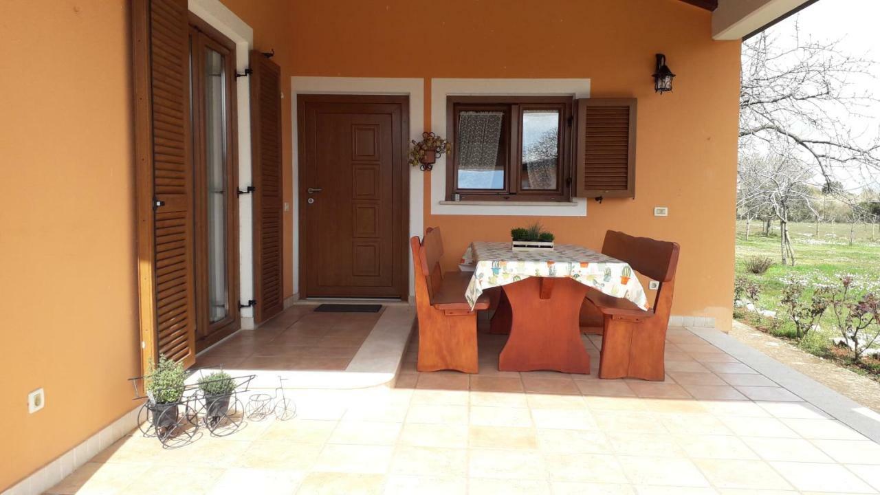 Apartman Lena Umag Luaran gambar